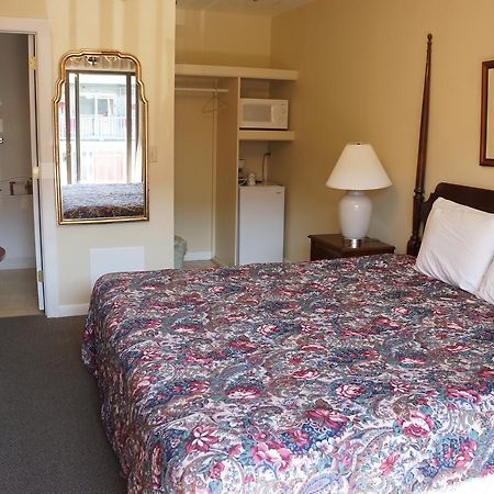 Sea Spiral Suites Hampton Exterior foto